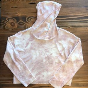 Brand New Onzie Weekend Crop Hoodie